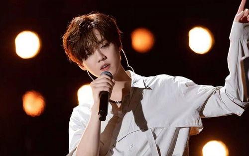 真实爆料鹿晗视频大全,真实爆料视频大盘点，独家视角呈现偶像幕后故事